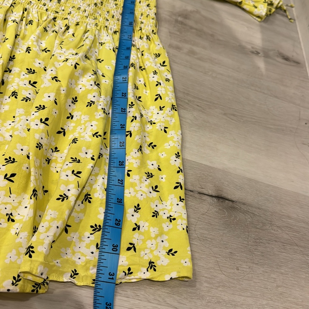 For Love & Lemons Pre Loved rushed Dress in a Rayon/ Viscose Blend. - Picture 8 of 10